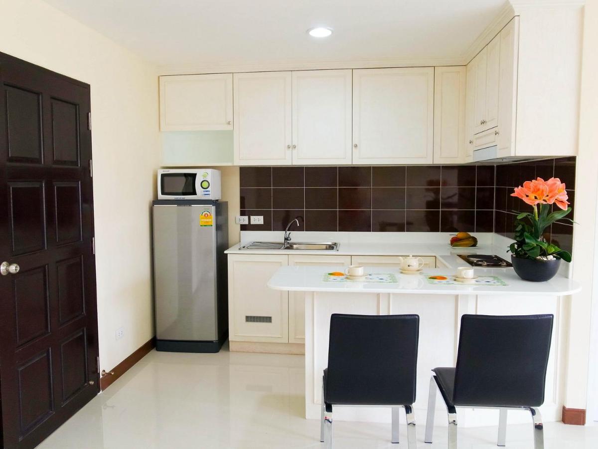 Charming Resident At Ekkamai From Studio Unit Up To 2 Bedroom Apartment Bangkok Exterior foto